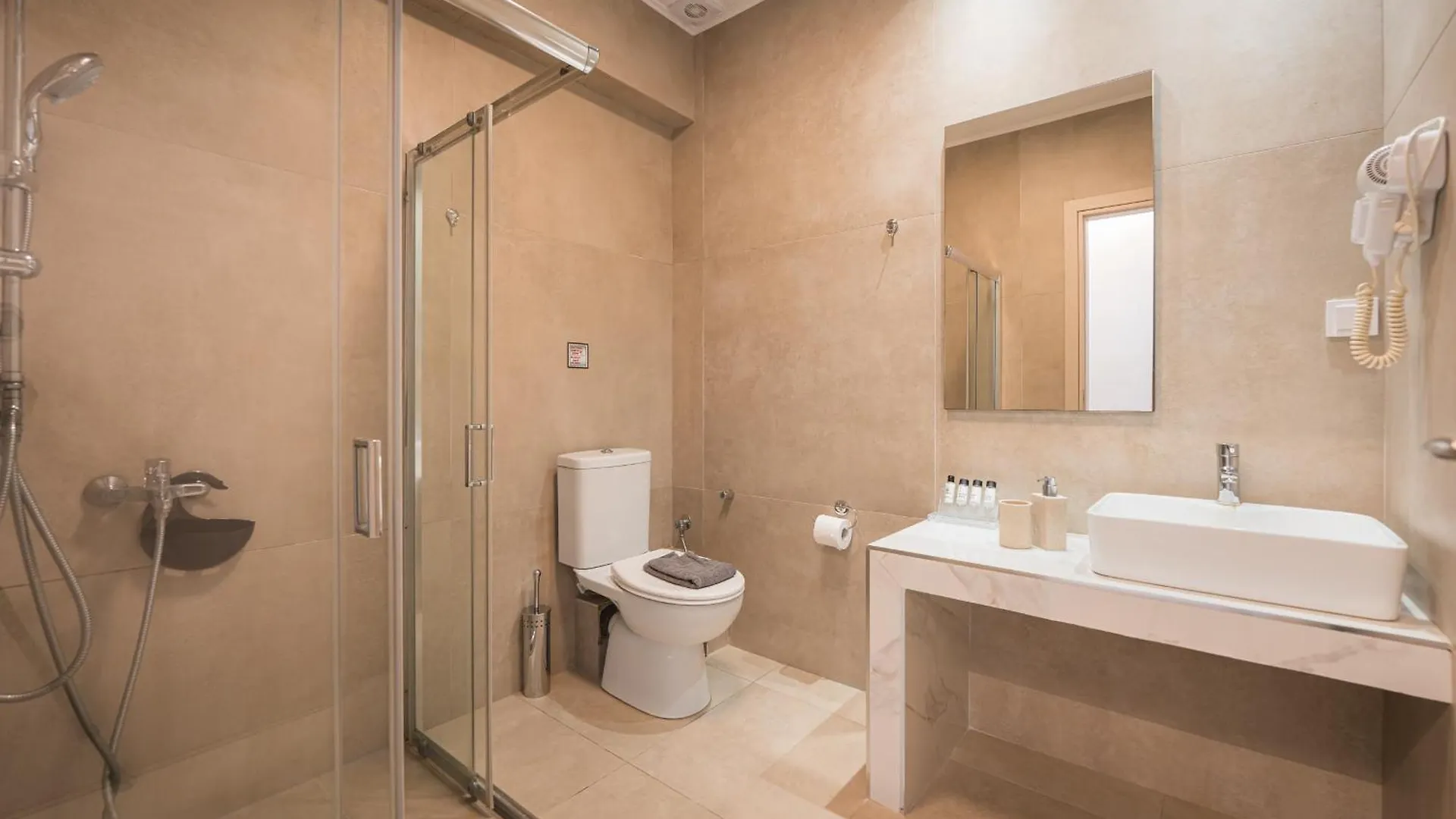 Centralviewsuites Nea Moudania Guest house